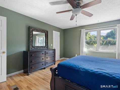 124 Lakeside Drive Bristol CT 06010