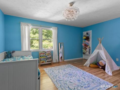 124 Lakeside Drive Bristol CT 06010