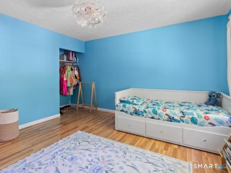 124 Lakeside Drive Bristol CT 06010