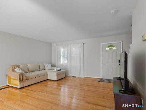 124 Lakeside Drive Bristol CT 06010