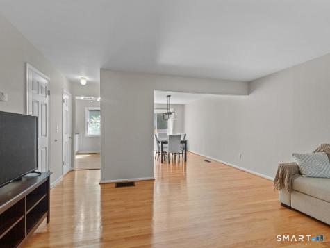 124 Lakeside Drive Bristol CT 06010