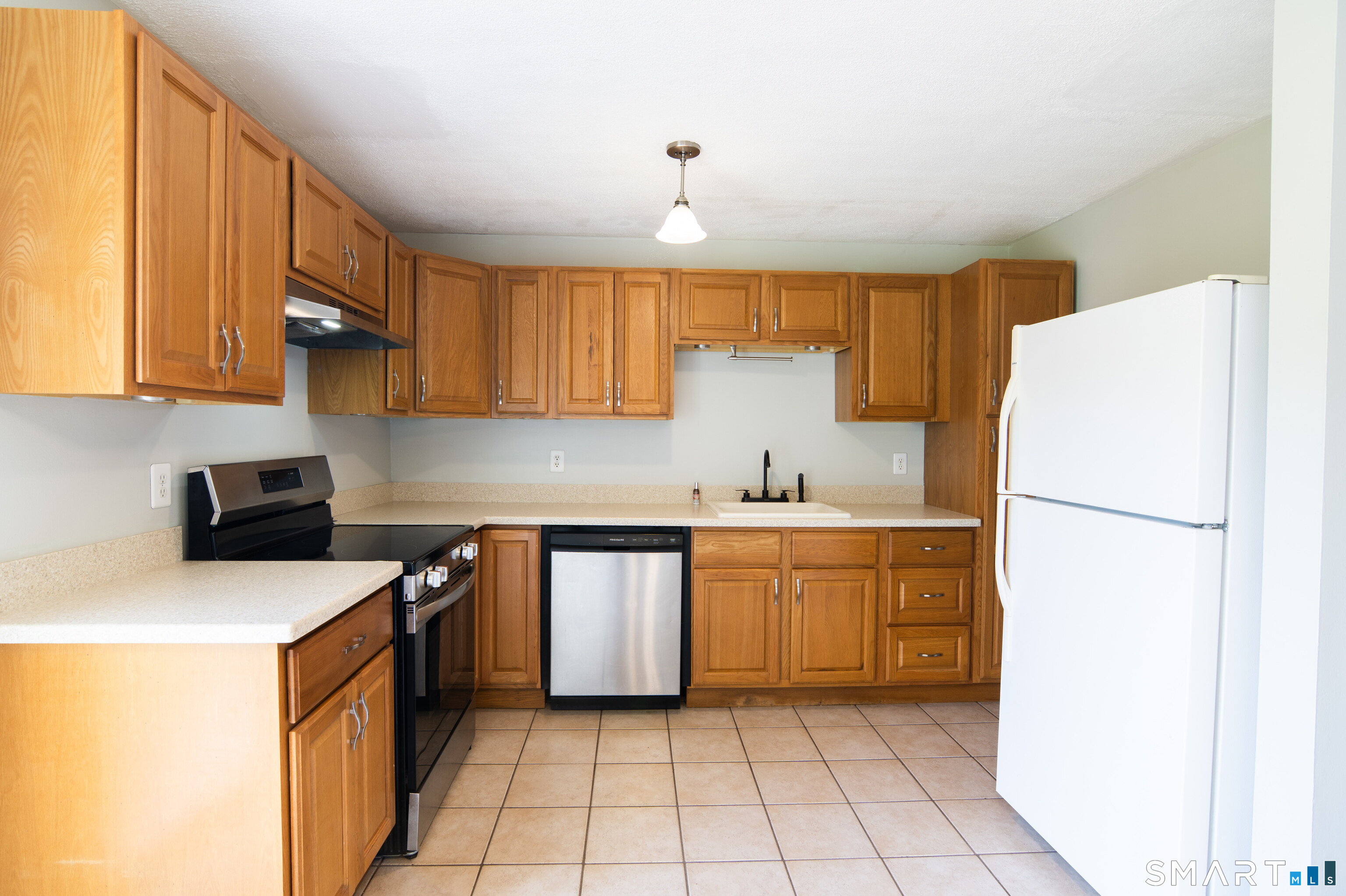 12 Fawn Ridge Woodstock CT 06281