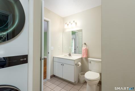 205 Wyndemere Court South Windsor CT 06074
