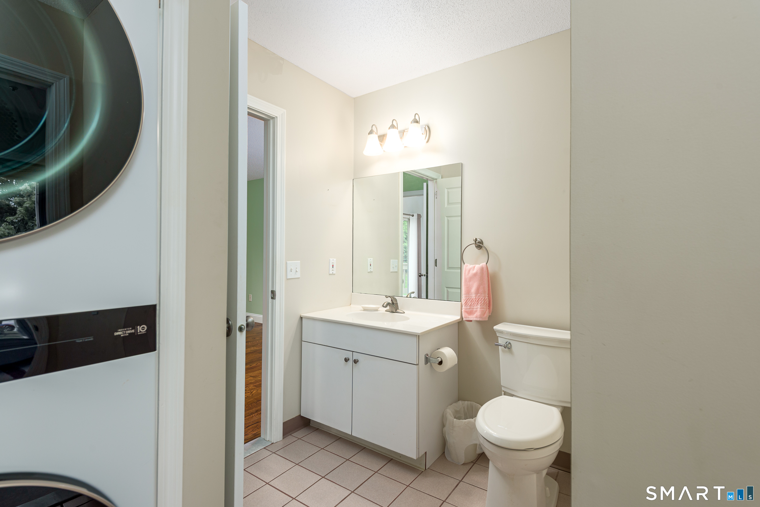 205 Wyndemere Court South Windsor CT 06074