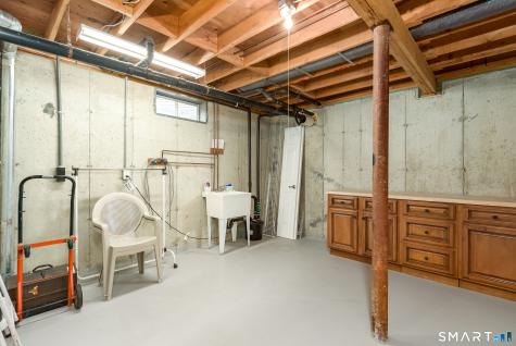 205 Wyndemere Court South Windsor CT 06074