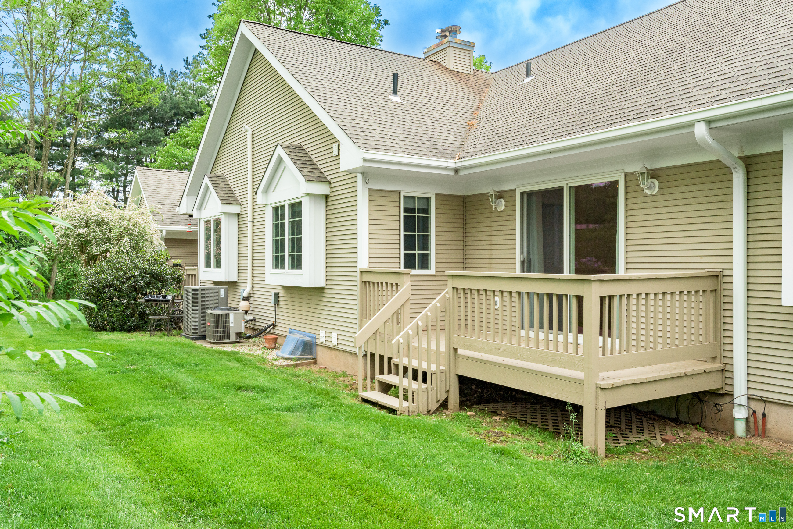 205 Wyndemere Court South Windsor CT 06074