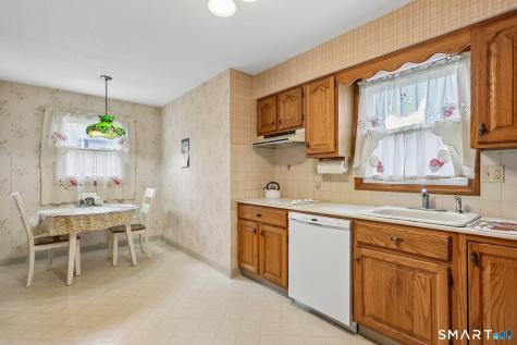 1279 New Britain Avenue West Hartford CT 06110