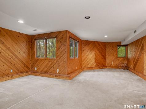 21 L Hermitage Drive Shelton CT 06484