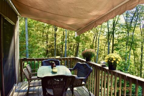 8 Tamarack Lane Woodbury CT 06798