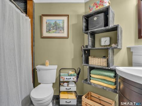 31 River Colony Guilford CT 06437