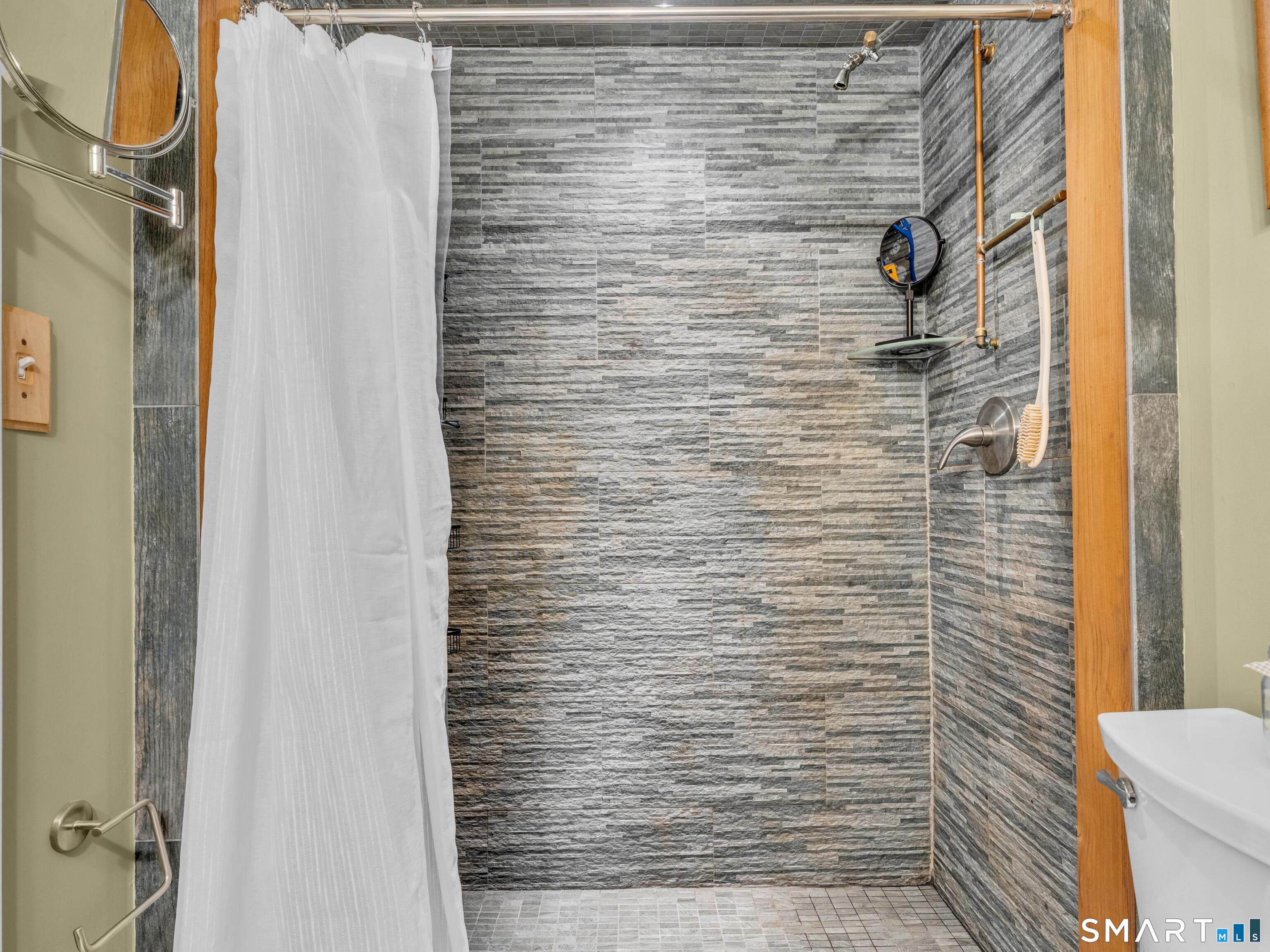 31 River Colony Guilford CT 06437