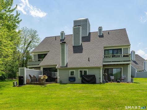 31 River Colony Guilford CT 06437