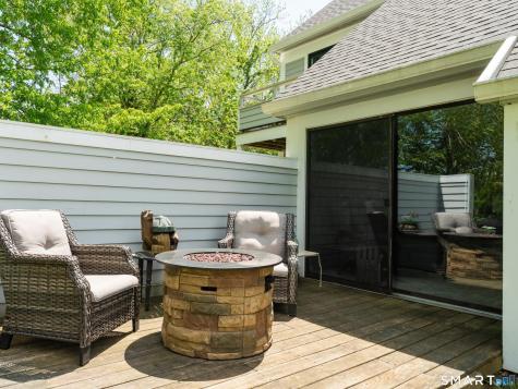 31 River Colony Guilford CT 06437