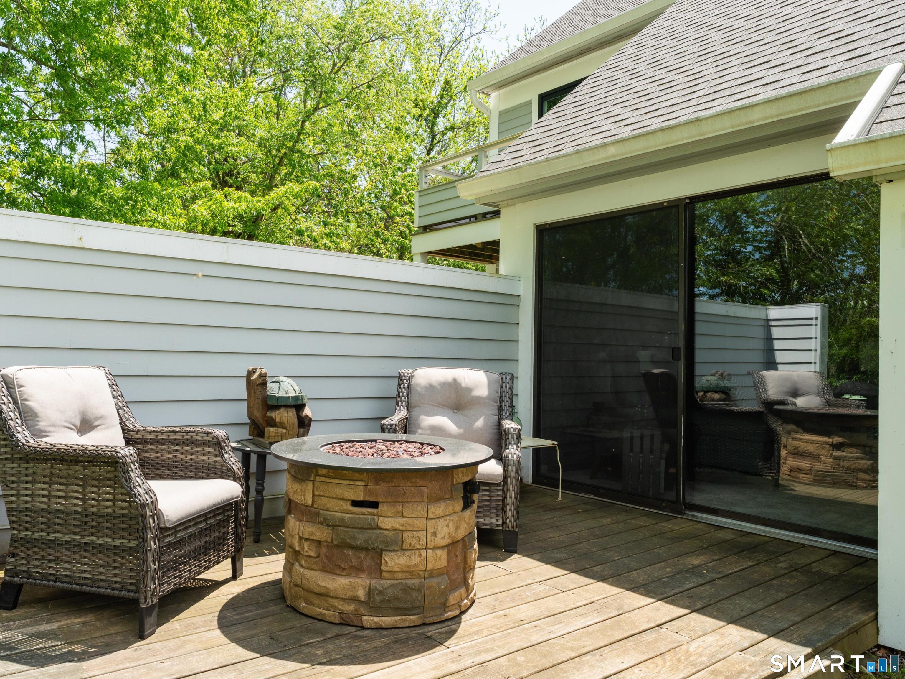 31 River Colony Guilford CT 06437