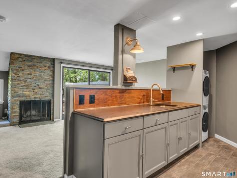 31 River Colony Guilford CT 06437
