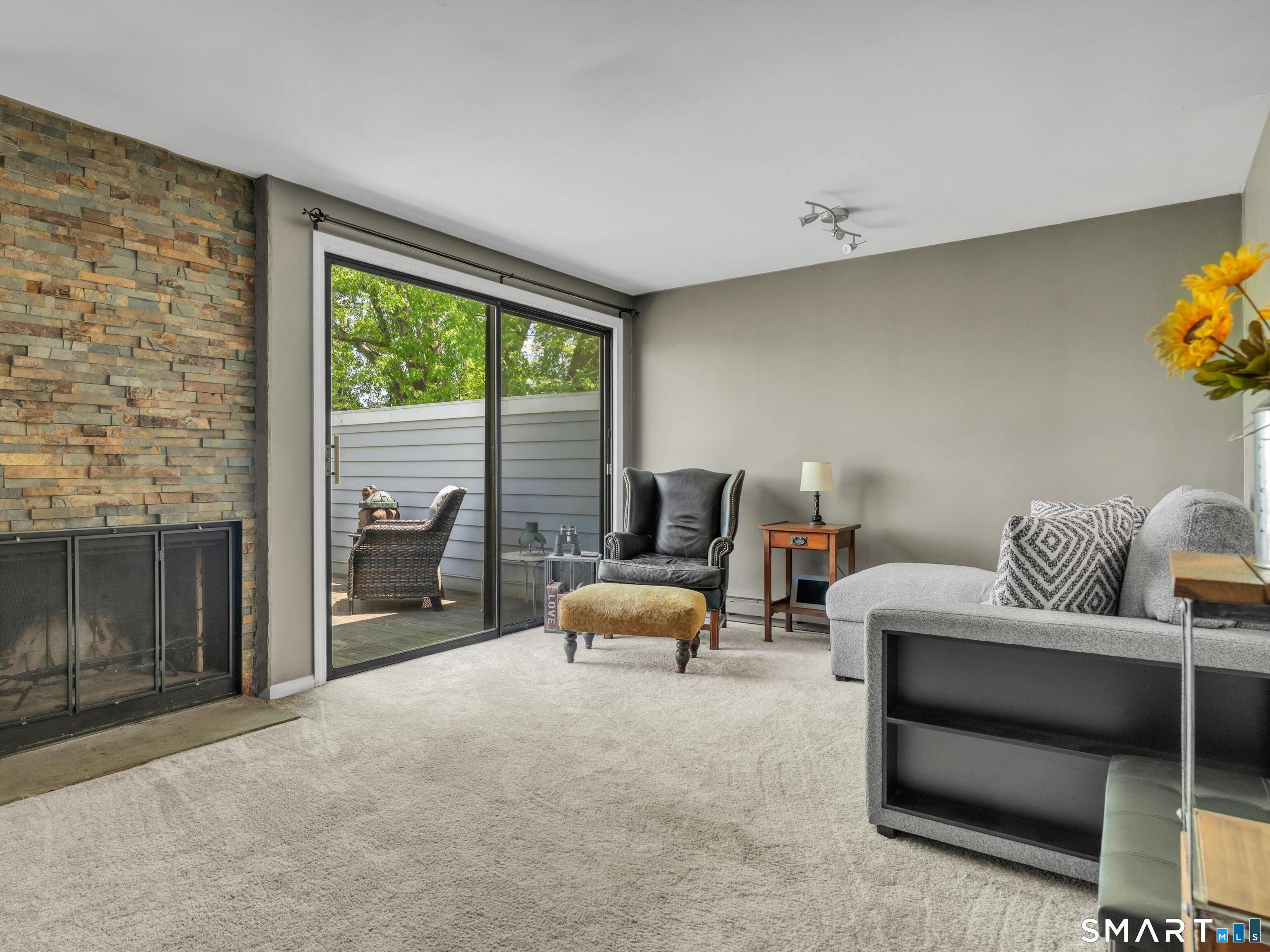 31 River Colony Guilford CT 06437