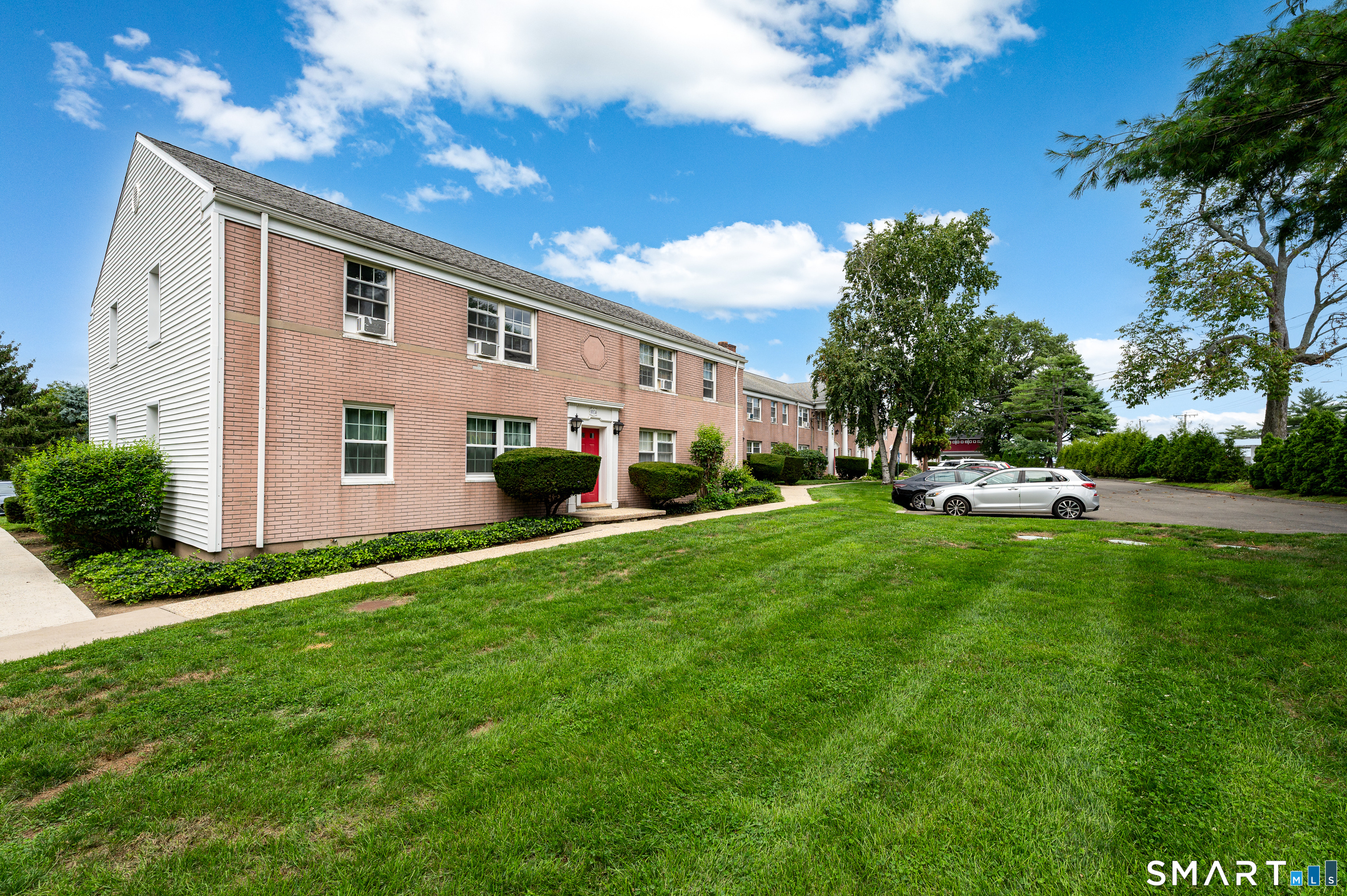 1084 East Main Street Stamford CT 06902