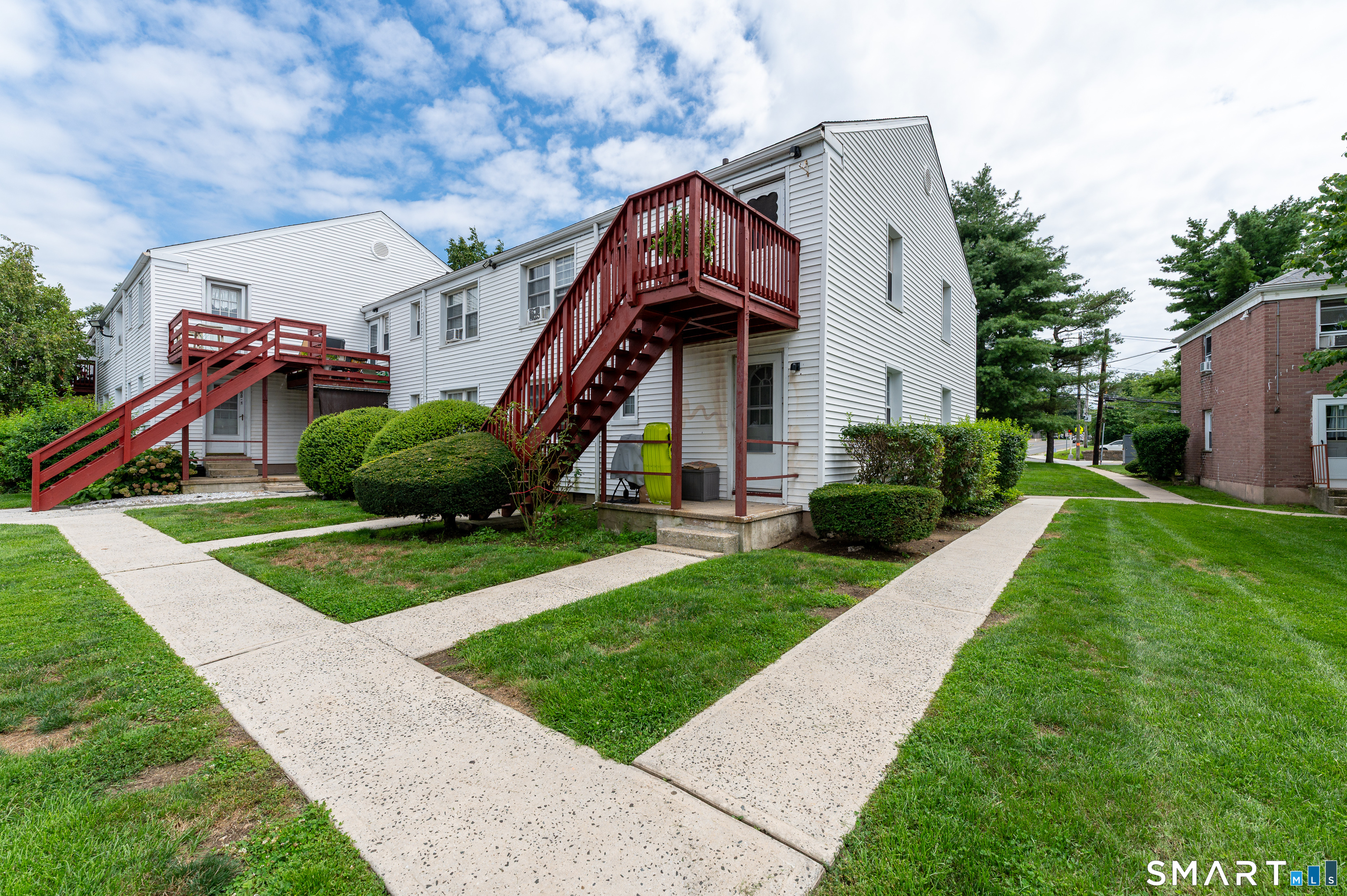 1084 East Main Street Stamford CT 06902