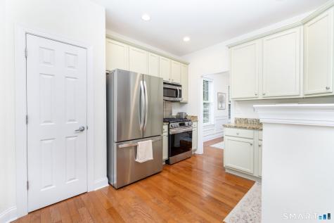 20 Marble Faun Lane Windsor CT 06095