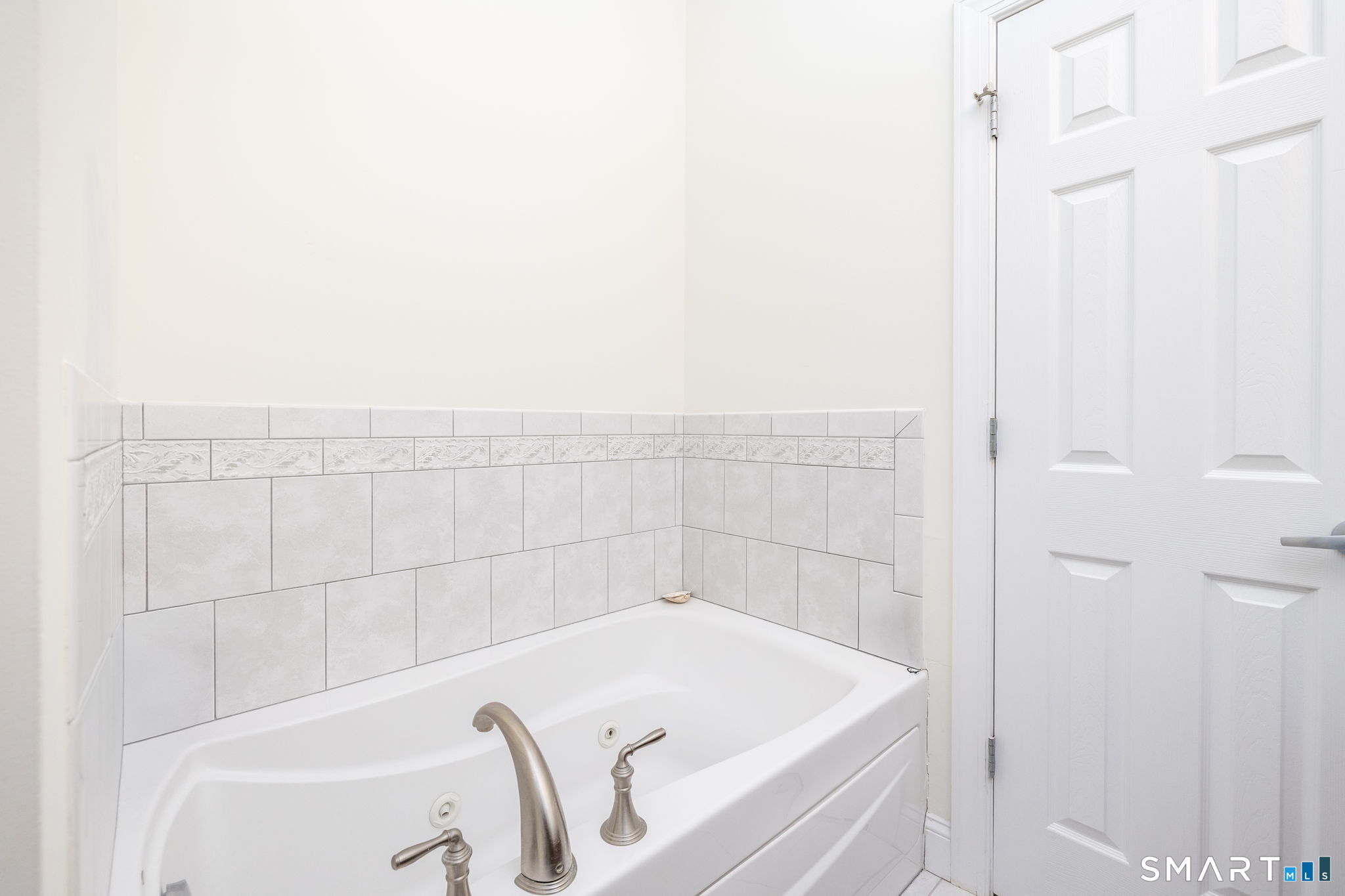 20 Marble Faun Lane Windsor CT 06095