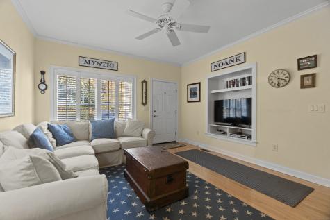 375 Allyn Street Groton CT 06355