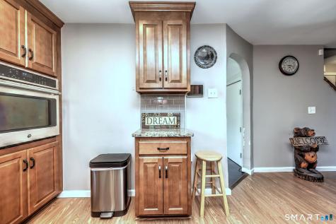 8 Inverness Square Middletown CT 06457