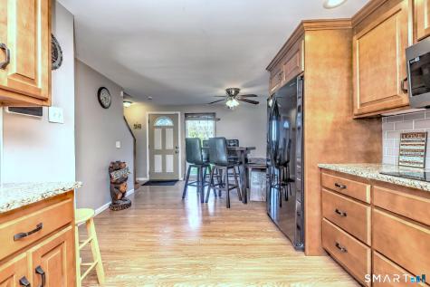 8 Inverness Square Middletown CT 06457