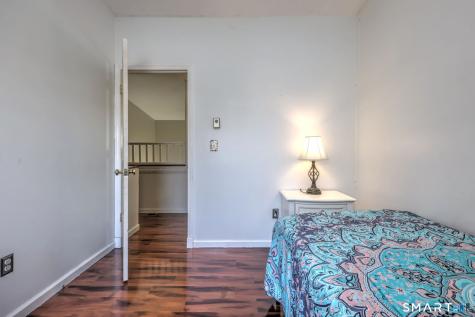 8 Inverness Square Middletown CT 06457