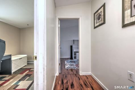 8 Inverness Square Middletown CT 06457