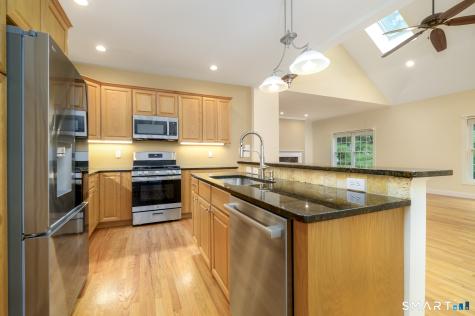 207 Woodlawn Drive Seymour CT 06483