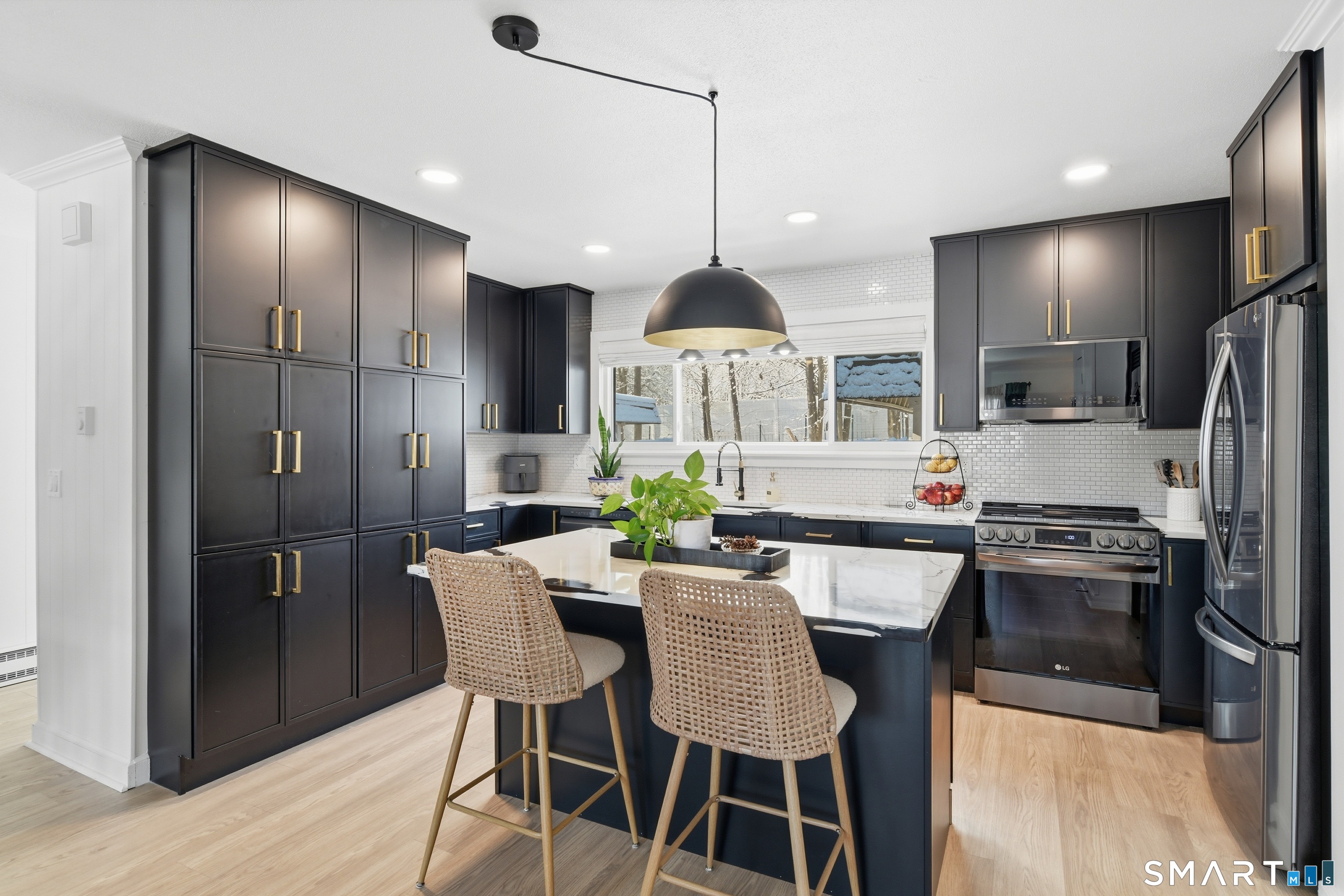 4 Pebblestone Circle Suffield CT 06078