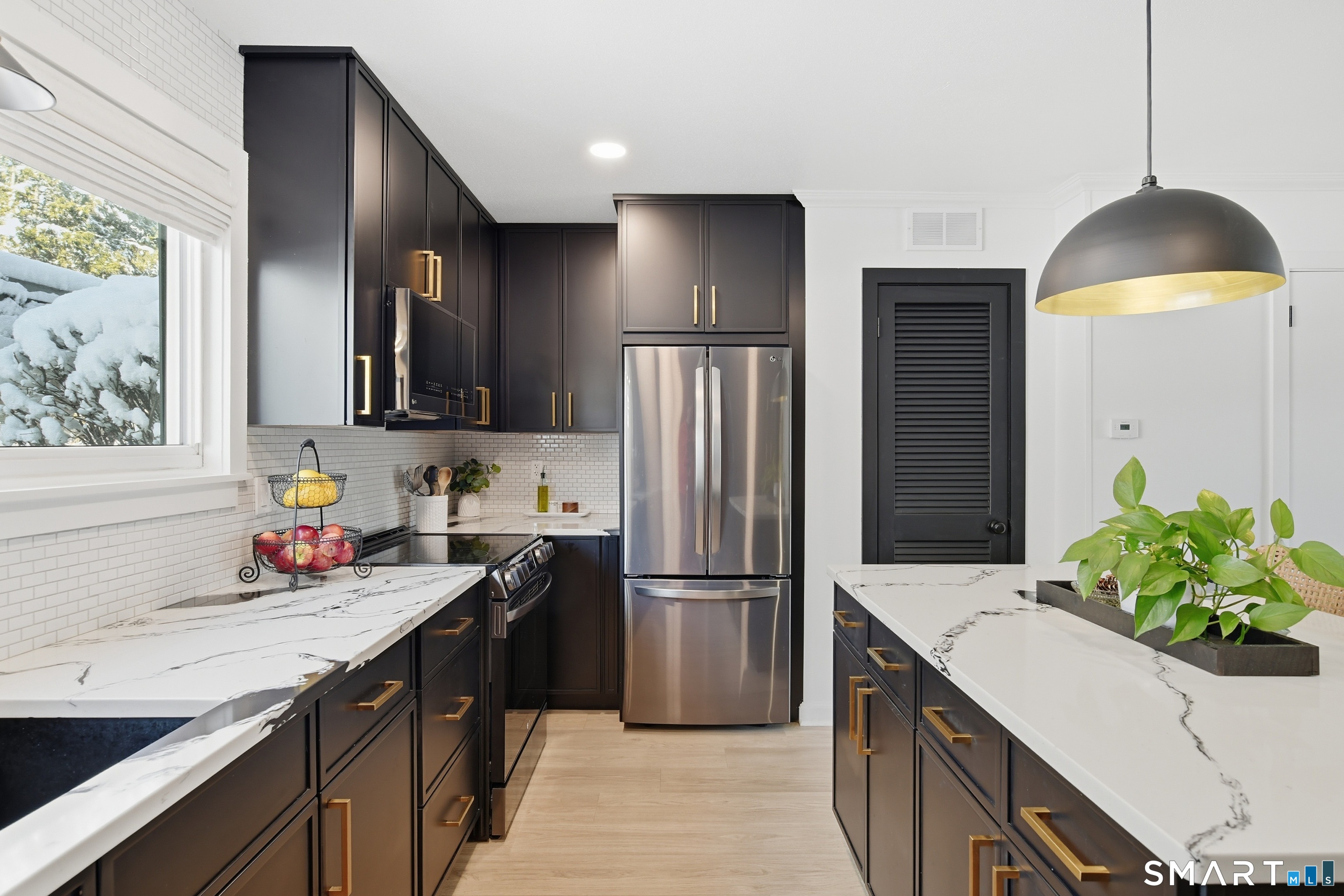 4 Pebblestone Circle Suffield CT 06078