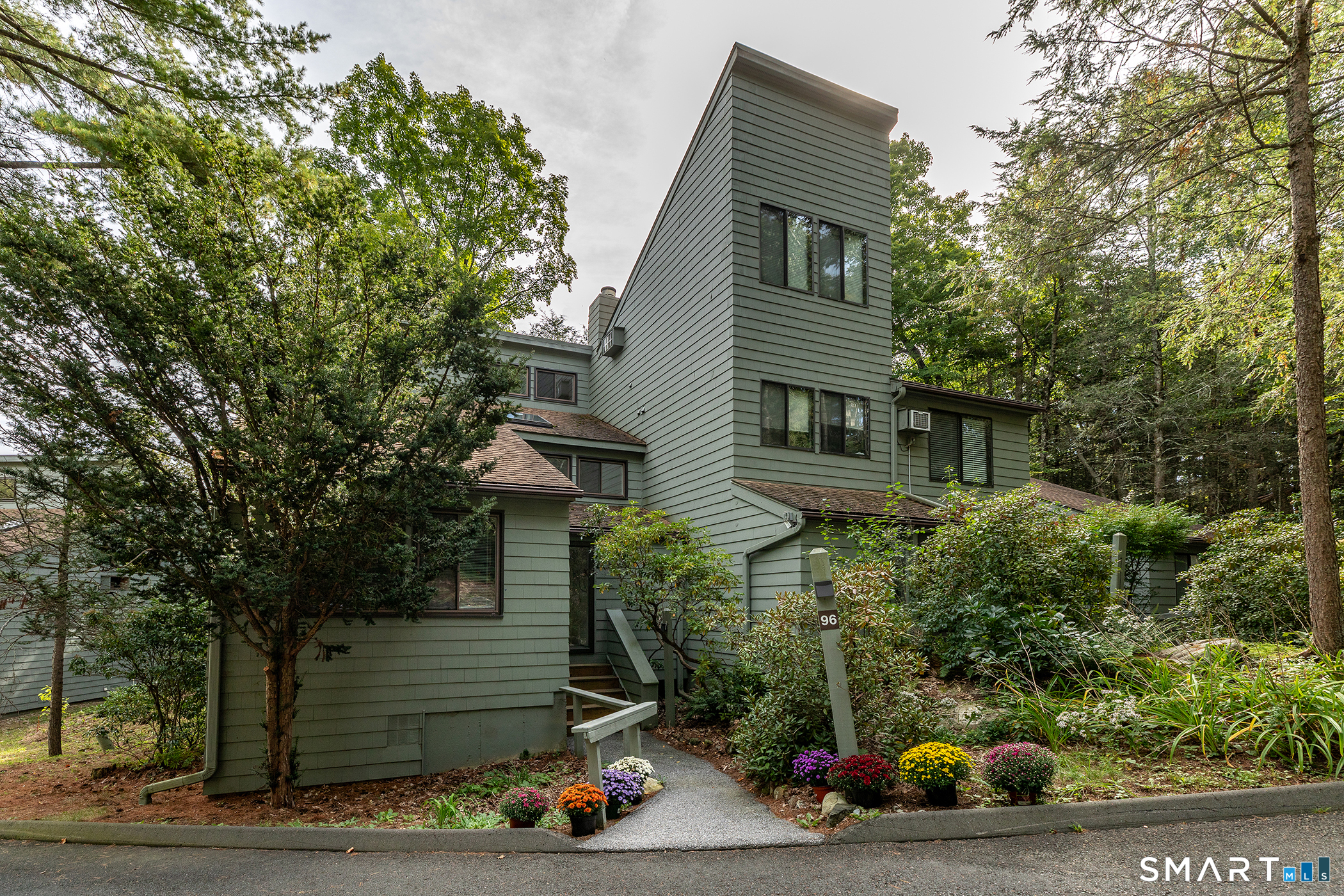 96 Woodside Circle Torrington CT 06790