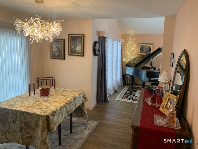 28 Cottonwood Drive Avon CT 06001