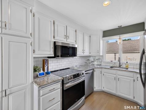 100 Dudley Avenue Old Saybrook CT 06475
