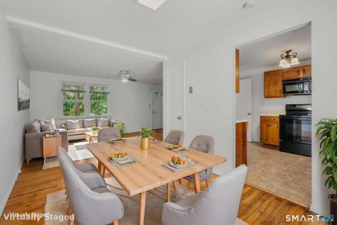 81 East Pattagansett Road East Lyme CT 06357