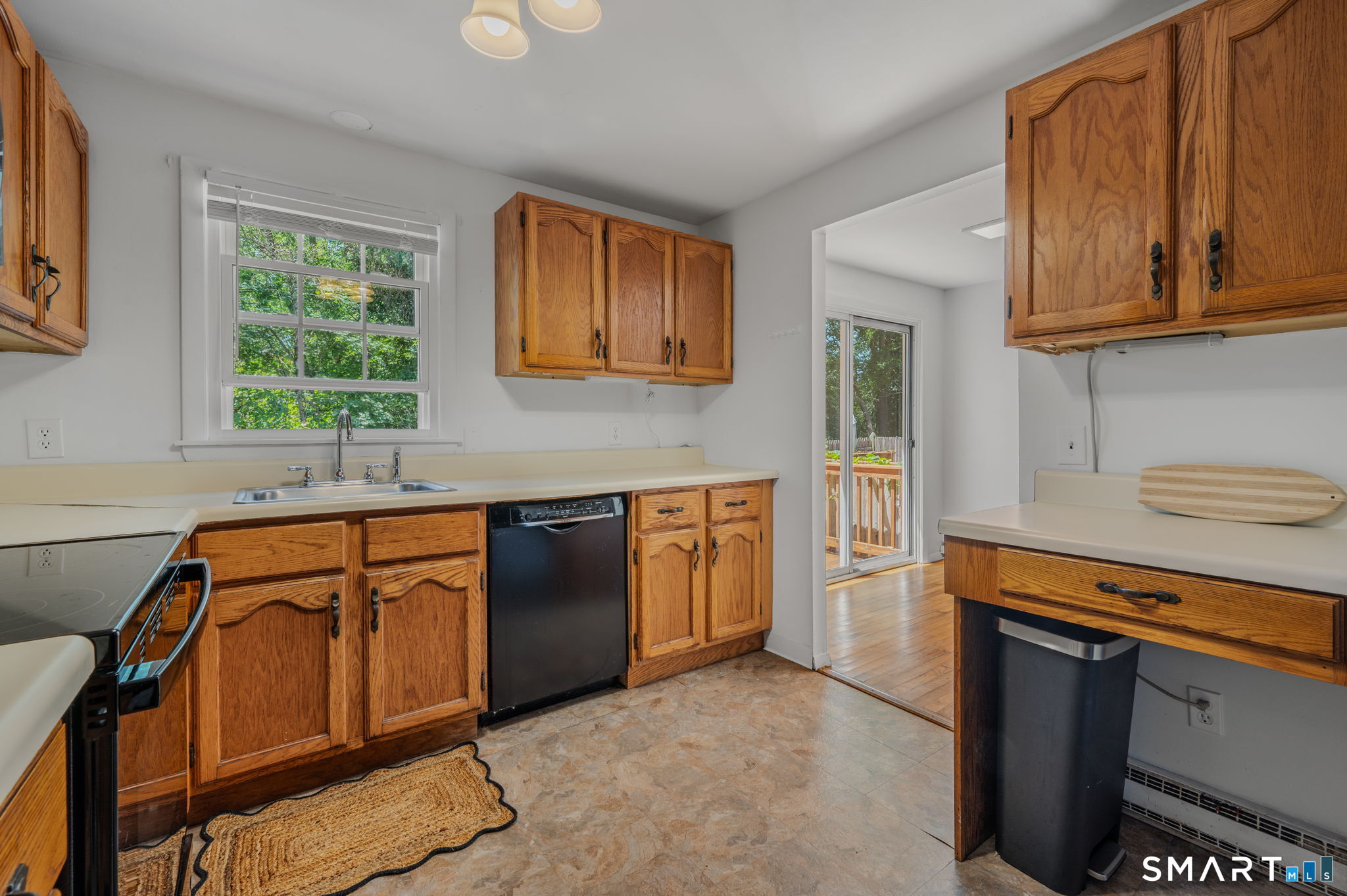 81 East Pattagansett Road East Lyme CT 06357