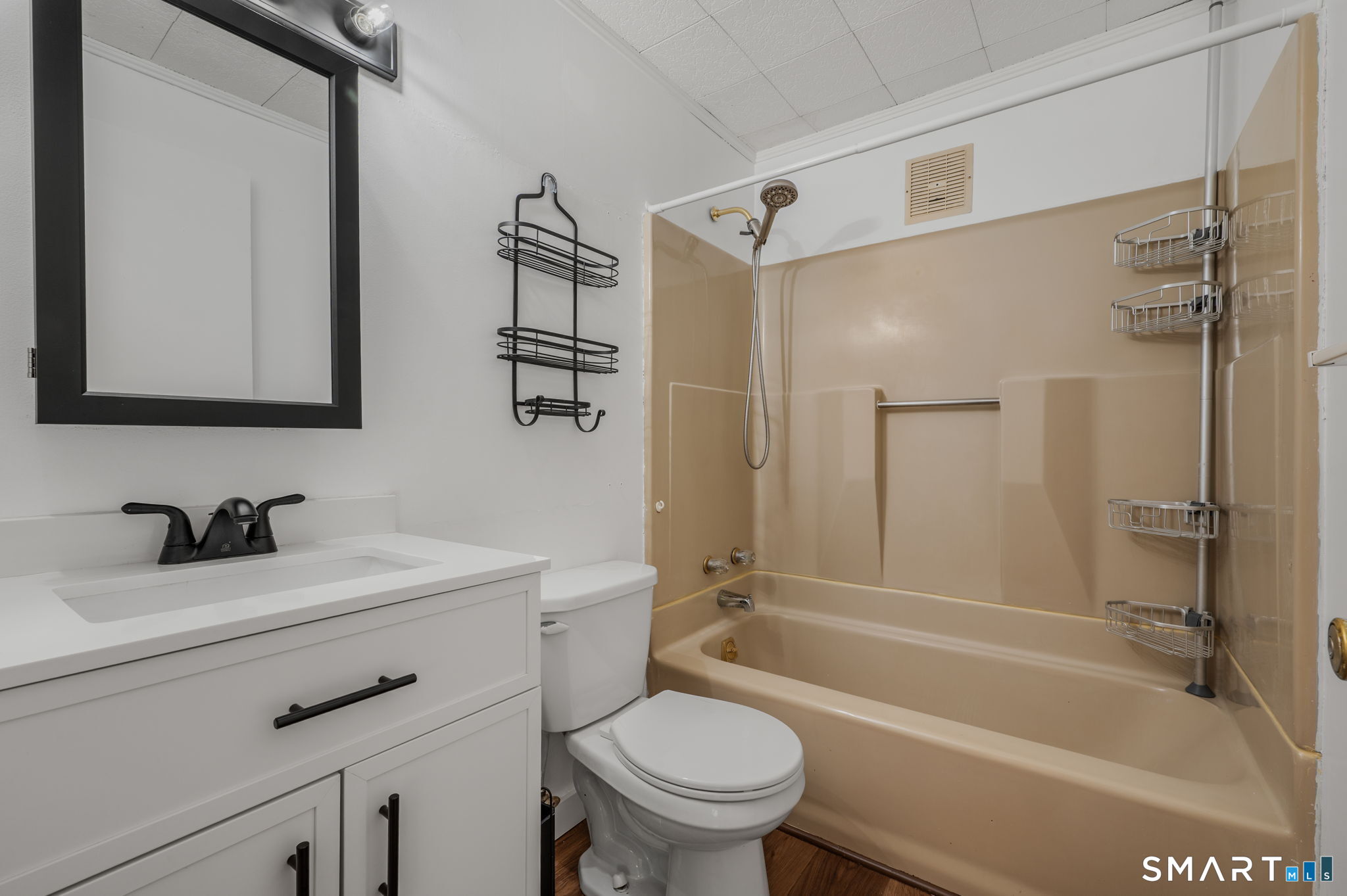 81 East Pattagansett Road East Lyme CT 06357
