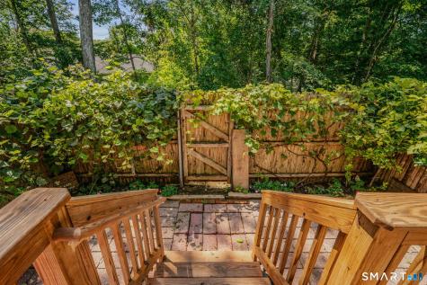 81 East Pattagansett Road East Lyme CT 06357