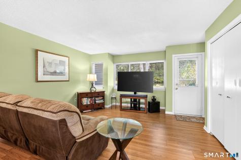 87 Hilltop Drive Simsbury CT 06089
