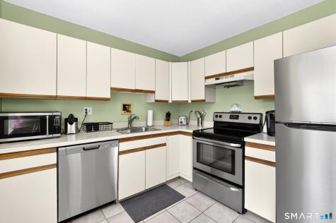 87 Hilltop Drive Simsbury CT 06089