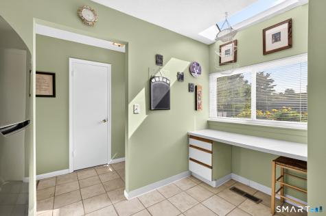 87 Hilltop Drive Simsbury CT 06089