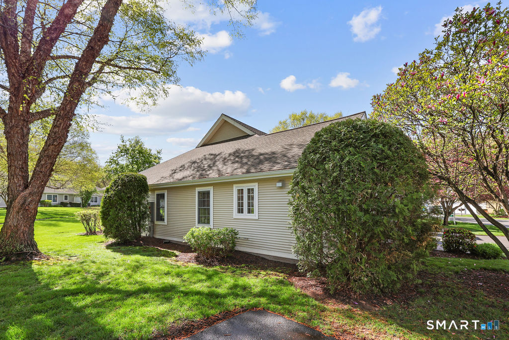 65 Henley Way West Hartford CT 06117