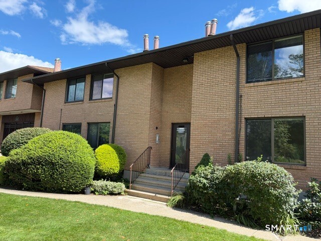 350 Grovers Avenue Bridgeport CT 06605