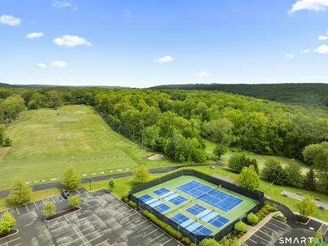 1159 St Andrews Drive Oxford CT 06478