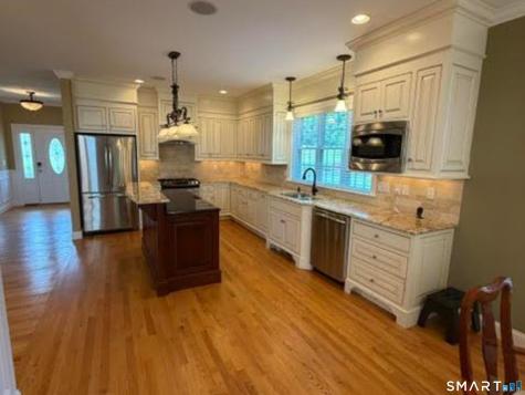 90 Apple Gate Southington CT 06489