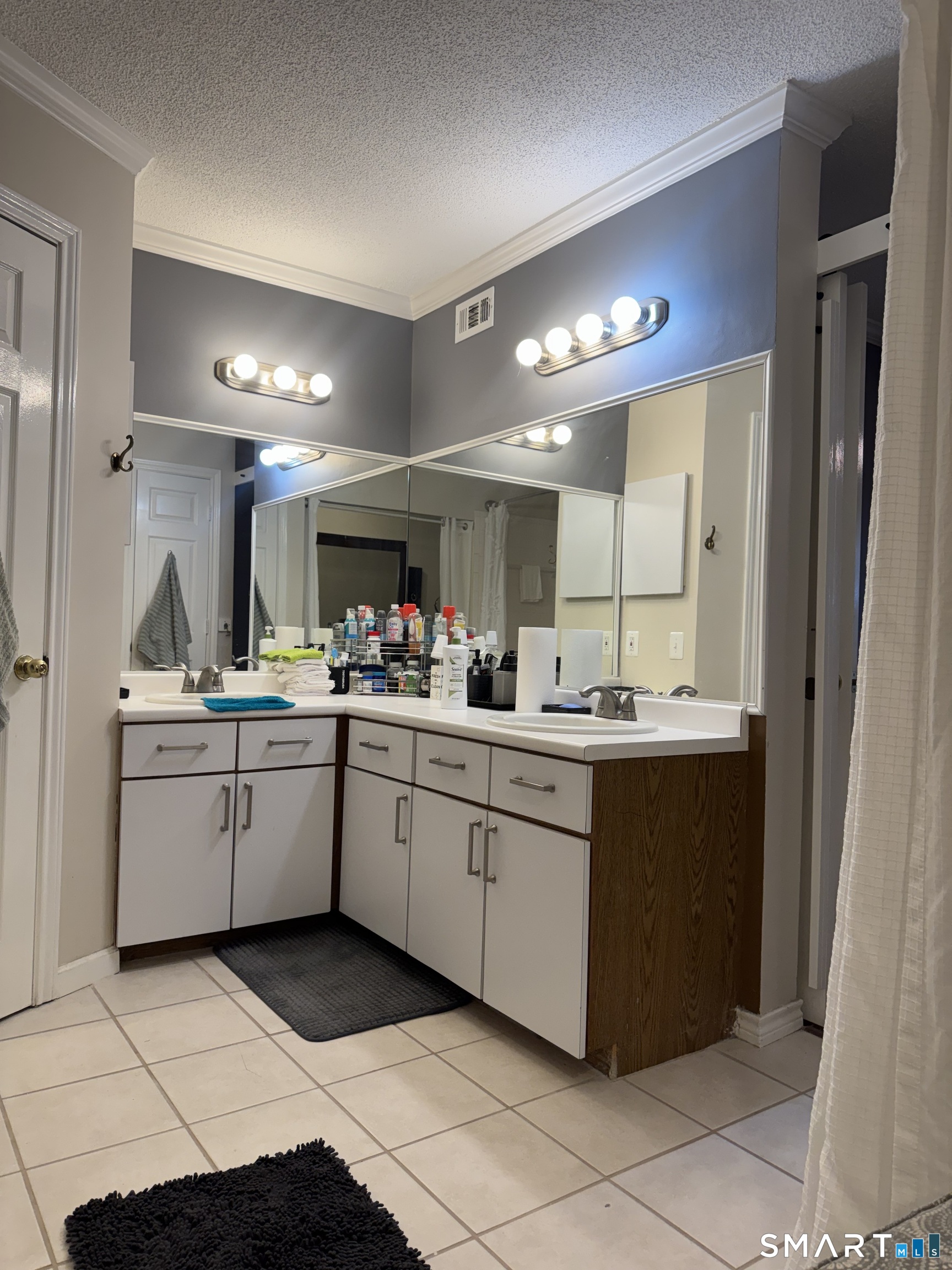 31 High Street East Hartford CT 06118