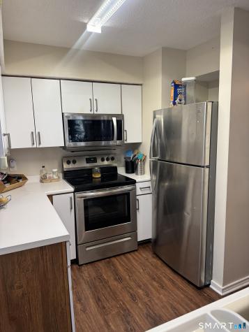 31 High Street East Hartford CT 06118