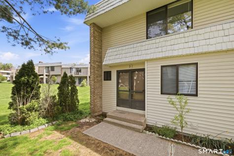 21 Mountain Laurel Court Cromwell CT 06416