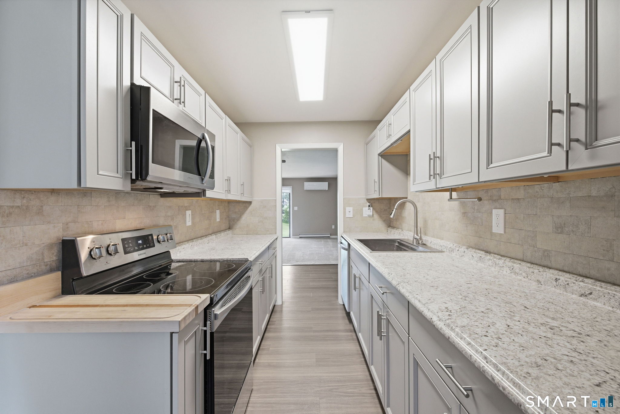 21 Mountain Laurel Court Cromwell CT 06416